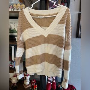 American Eagle crop sweater size small.